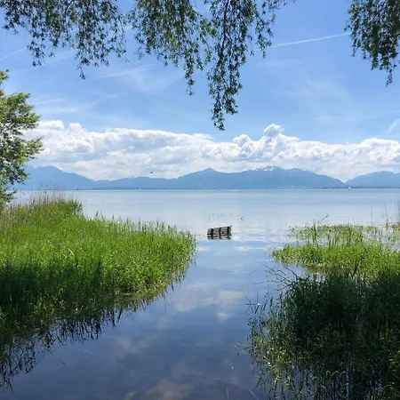 Apartman Seeblick, Ruhe, Licht & Design Im Oberstueberl Mit Alpenpanorama Seeon-Seebruck