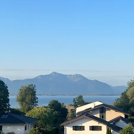 Seeblick, Ruhe, Licht & Design Im Oberstueberl Mit Alpenpanorama Apartman