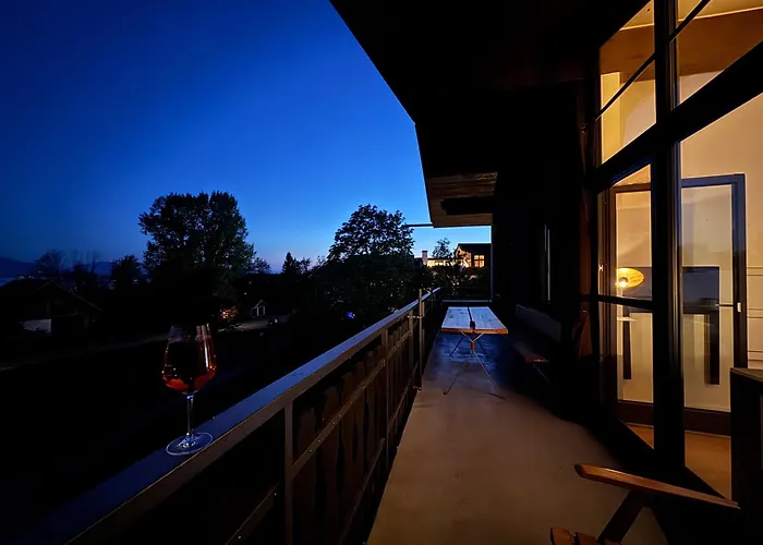 アパート Designer-oberstueberl Mit Seeblick Auf Den Chiemsee & Alpenpanorama ゼーオン・ゼーブルック